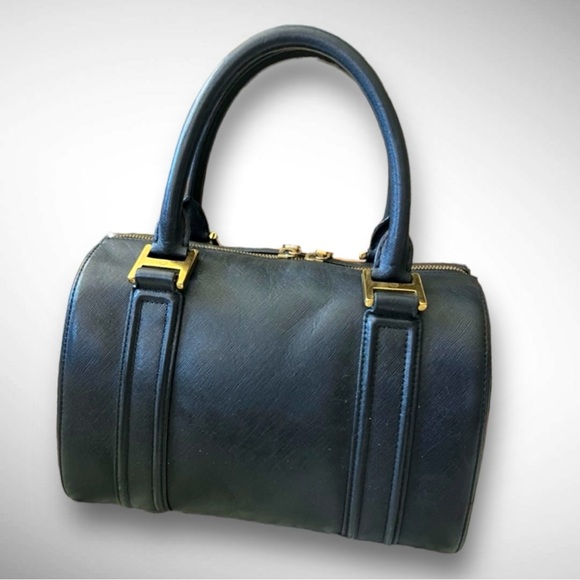 MCM 🪢 VTG, Medium Black Boston Bag - Picture 4 of 11